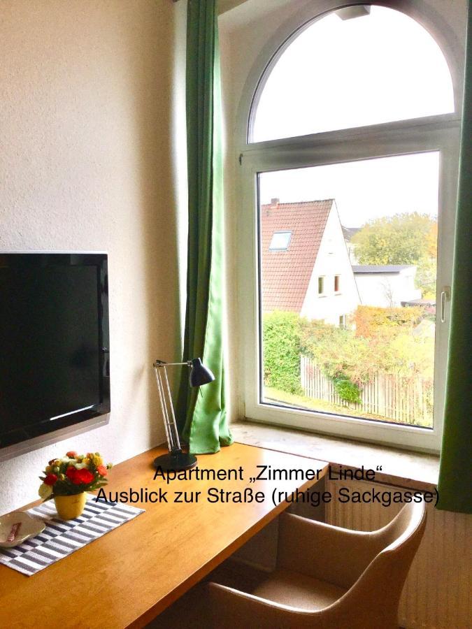 Ferienhaus Us Luett Hus Und Das Zimmer Linde Im Haupthaus Oldemburgo Exterior foto