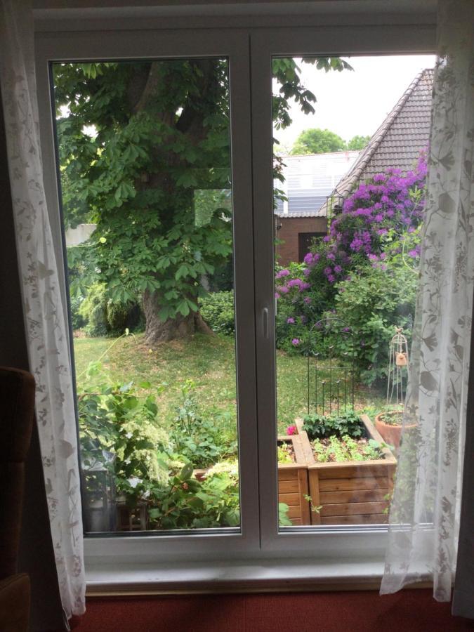 Ferienhaus Us Luett Hus Und Das Zimmer Linde Im Haupthaus Oldemburgo Exterior foto