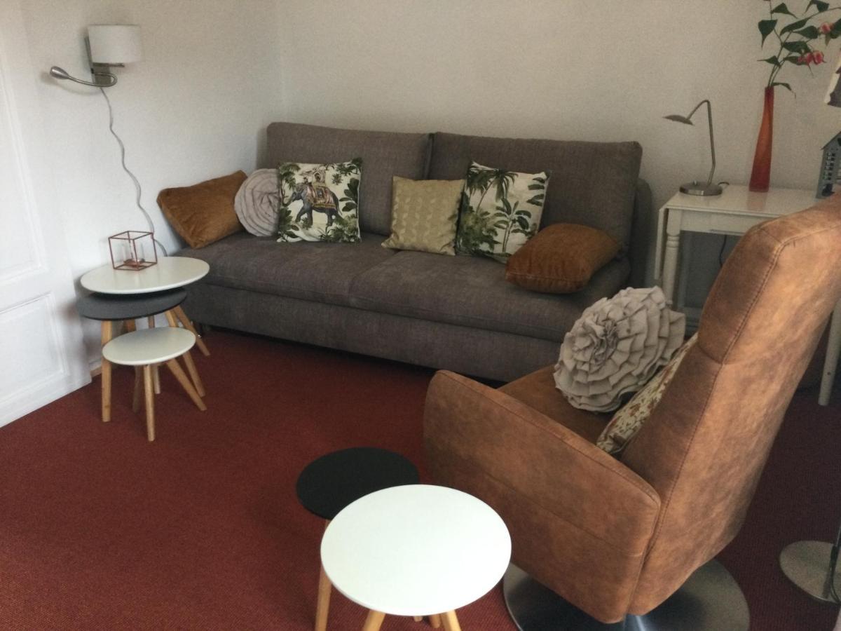 Ferienhaus Us Luett Hus Und Das Zimmer Linde Im Haupthaus Oldemburgo Exterior foto